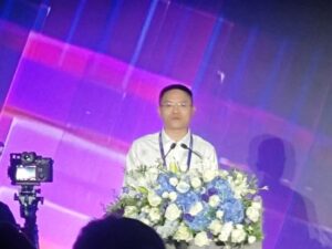 腾讯副总裁：AI长期价值可观 内部30%代码由AI编写