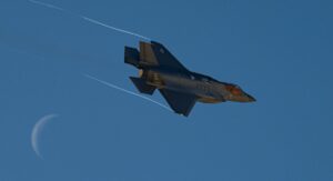 乌克兰与 F-35 供应商合作开发 AI 驱动的无人机拦截器