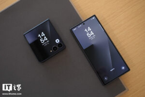 三星 Galaxy Z Flip7 实测：小折叠屏也有全能外屏