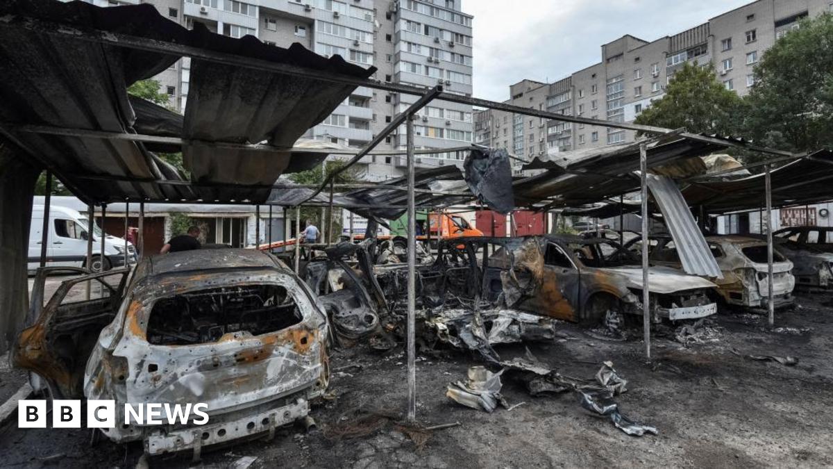 乌克兰和俄罗斯进行无人机袭击，造成五人死亡