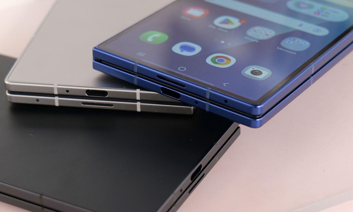 三星计划在 2025 年底前推出其 Trifold 智能手机