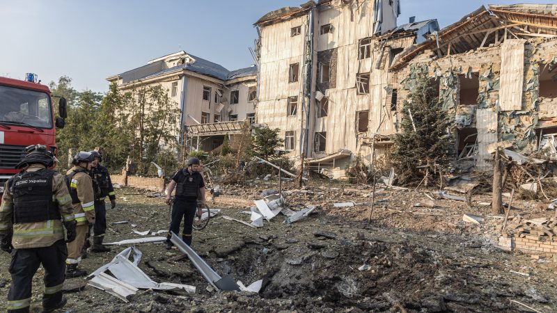 基辅表示，俄罗斯在乌克兰各地的空袭造成三人死亡
