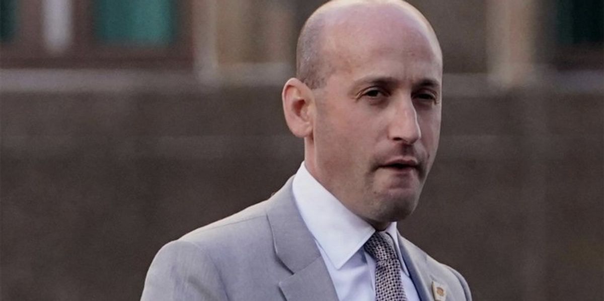 斯蒂芬·米勒 （Stephen Miller） 的“政变”说法被马斯克的聊天机器人贬低为利用“偏执狂”