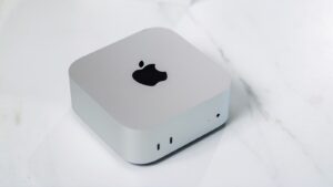 Apple 的 Mac Mini 可以与任何桌面显示器一起使用吗？（它能支持多少？