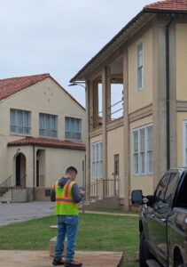 Fort Sill 居民办公室获得 Fort Worth District UAS 飞行员的检查支持