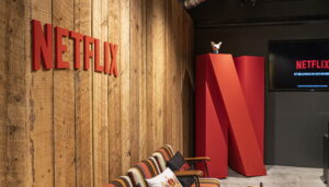 “我们仍然相信 AI 代表着一个难以置信的机会”：Netflix 在原创剧集中使用了 AI 特效，而不是向 VFX 艺术家付费