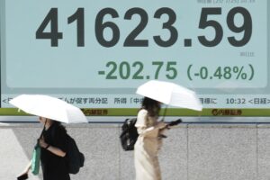 在 Alphabet 和人工智能股票推动华尔街创下更多纪录后，亚洲股市回落