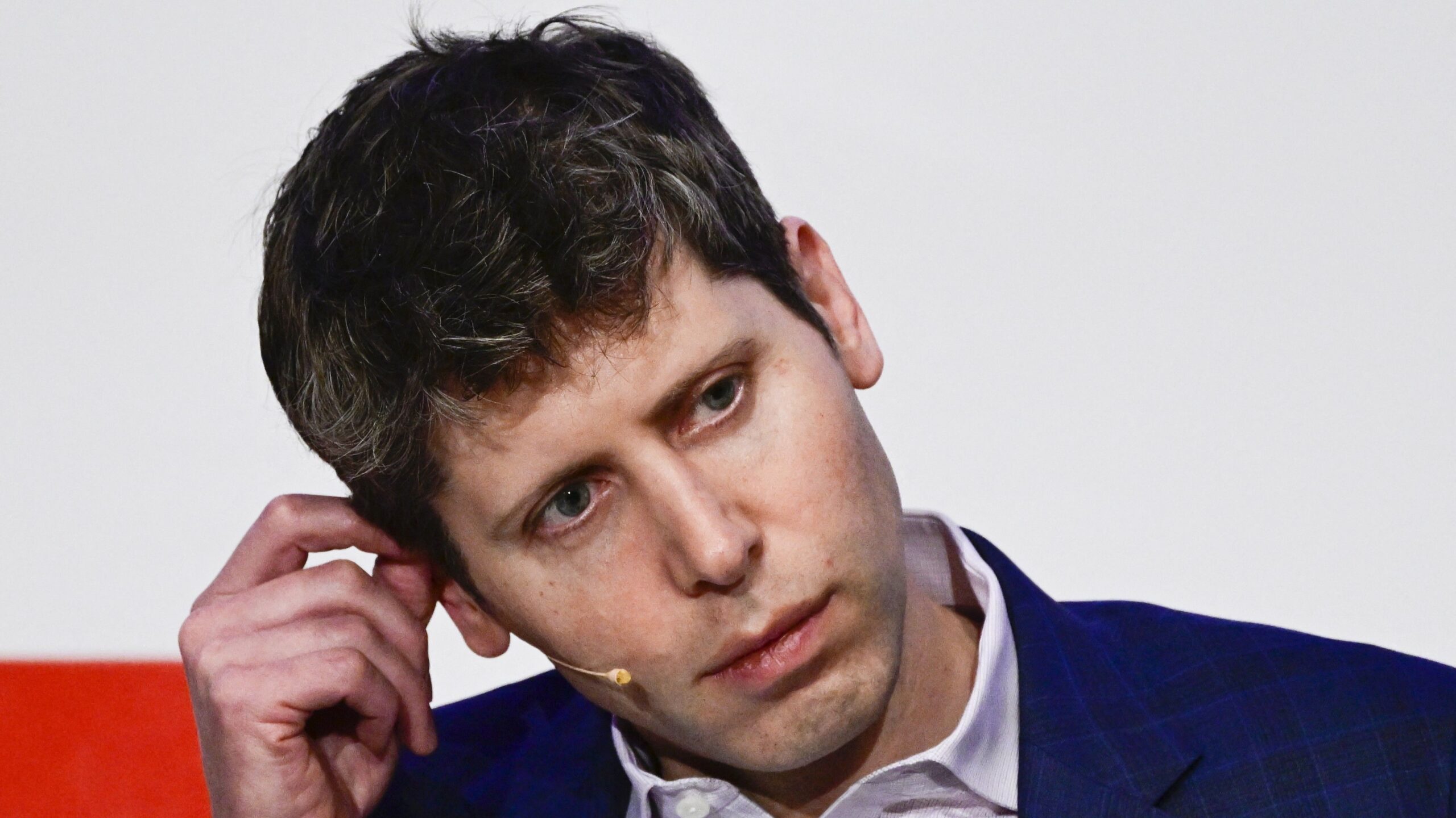 山姆·阿尔特曼 （Sam Altman） 表示，他的 CEO 下台“并不是 OpenAl 历史上发生的最疯狂的事情”——Meta 斥资 1 亿美元突袭该公司的顶级人工智能人才也不会