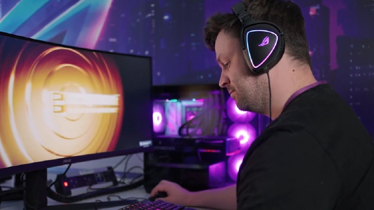 华硕和XMA正在共同努力，帮助将计算机科学引入大学