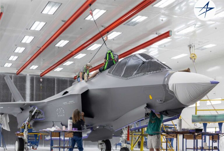 独家：比利时首架 F-35 战斗机在最后完成阶段后接近首飞