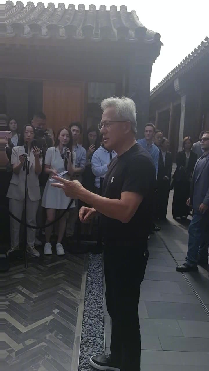 黄仁勋回应合作传闻：小米比亚迪造机器人不意外