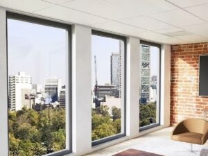 智能窗户技术如何彻底改变节能建筑设计
