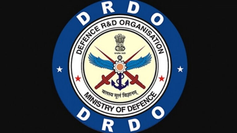 DRDO 试射无人机发射导弹