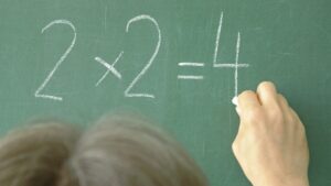 人类青少年在国际数学竞赛中击败 AI
