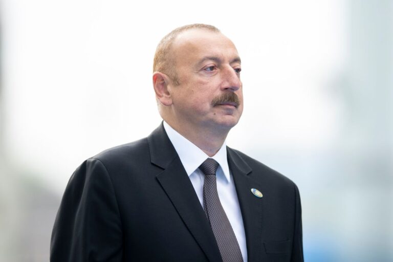 阿塞拜疆将就被击落的飞机对俄罗斯提起国际诉讼，阿利耶夫说