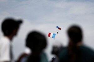巴黎确认对乌克兰武器联合生产产生浓厚兴趣