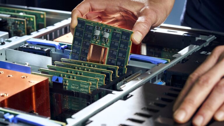 IBM 推出用于 AI 运营的 Power11 服务器