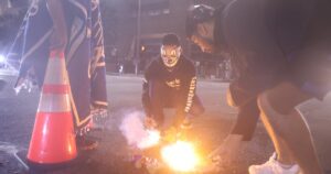贡献者：洛杉矶需要严肃对待非法烟花爆竹。发送无人机