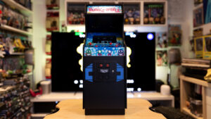 我刚刚为复古游戏迷找到了终极礼物 – Quarter Arcades 出色的 Bubble Bobble 机器