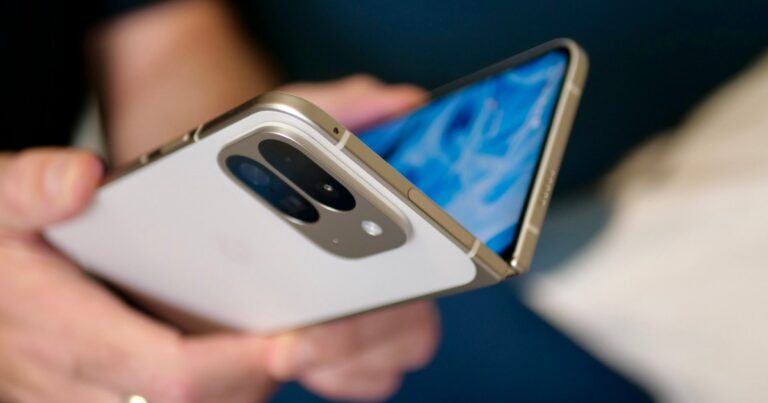 Pixel 7 Pro Fold 应该借用的三个 Galaxy Z Fold 10 功能
