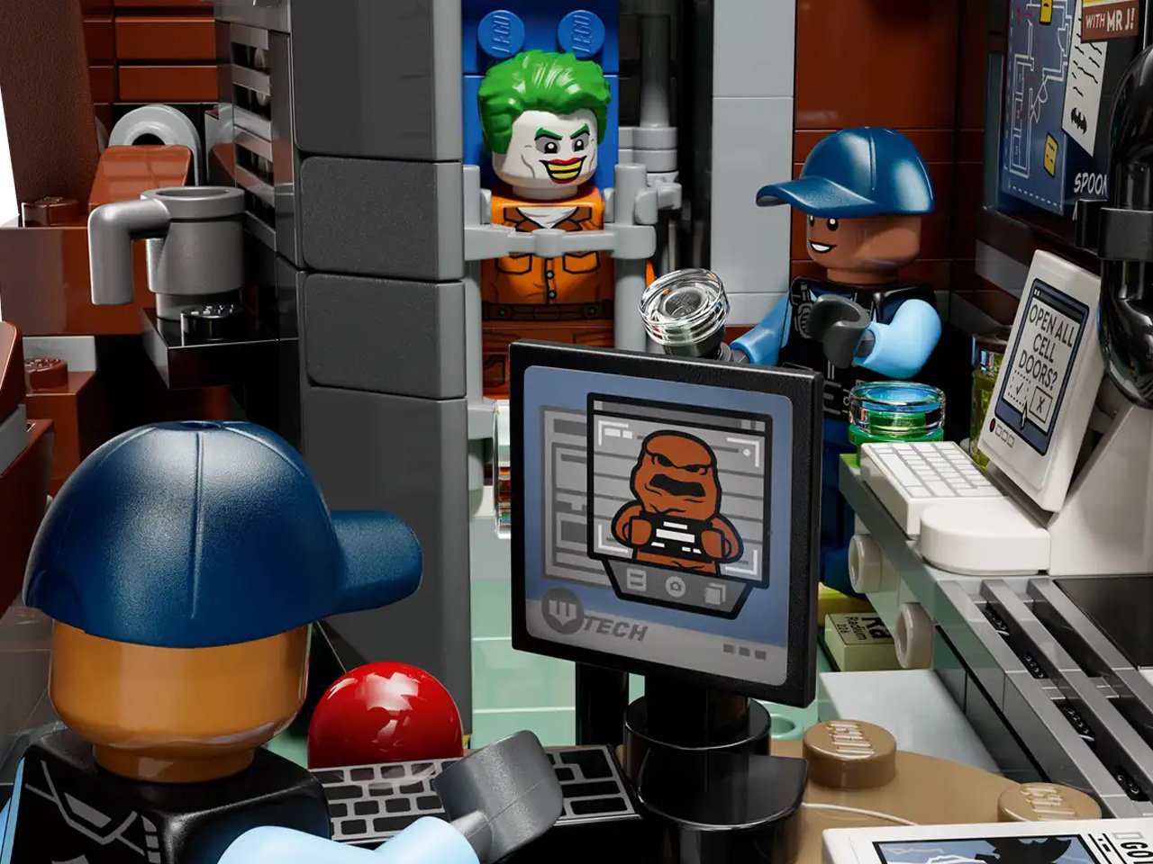 乐高三层模块化阿卡姆疯人院套装让蝙蝠侠的盗贼画廊栩栩如生