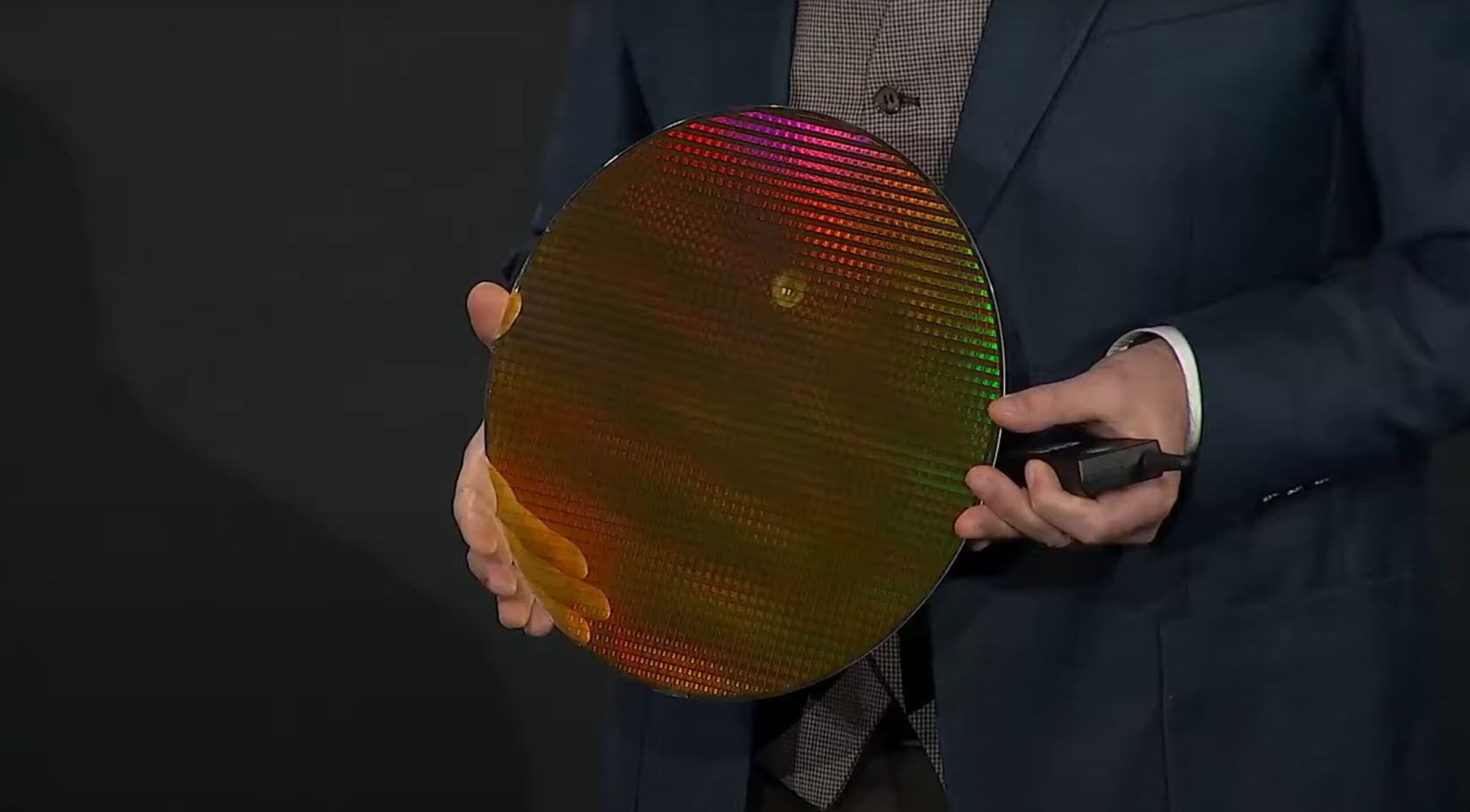 铠侠和闪迪开始出货 BiCS9 3D NAND 样品——将 112 层 BiCS5 与现代 CBA 和 DDR6.0 接口相结合的混合设计，可实现更高的性能和成本效益