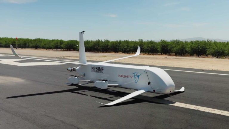 美国空军测试 MightyFly Cento 重型货运无人机以改善自主军事物流