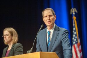 Cisa 向 Wyden 屈服，同意发布美国电信不安全报告 - 但不会透露何时发布