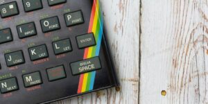 Microsoft 开发人员将 SAP 的 Abap 编码的矢量数据库移植到 ZX Spectrum