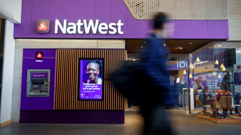 NatWest 银行与 AWS 和埃森哲合作，推动为期五年的 AI 改革