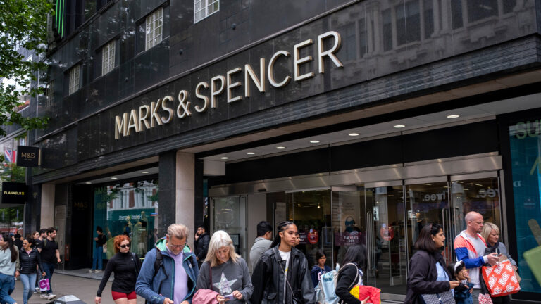 M&S 的目标是在重大网络攻击后的 4 周内完全恢复在线