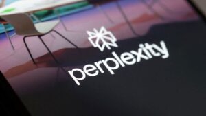 Perplexity 推出 Comet，这是一款 AI 驱动的浏览器，旨在挑战 Google Chrome;OpenAI 有望很快进入该领域