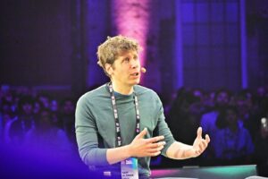 “在科技史上，任何公司都从未发生过”：OpenAI 的 Sam Altman 表示 ChatGPT 正在以前所未有的速度增长