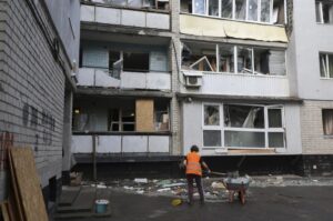乌克兰与俄罗斯无人机决斗造成五人死亡;泽连斯基乐观