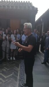 黄仁勋回应合作传闻：小米比亚迪造机器人不足为奇