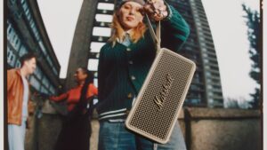 Marshall 升级了其强大的便携式扬声器，具有更深沉的低音和额外的精致感