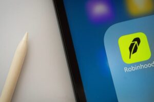 Vlad Tenev 表示 OpenAI、SpaceX 代币在 ChatGPT 家长质疑赠品后“技术上”不公平，Robinhood 首席执行官称其为更大事物的“种子”