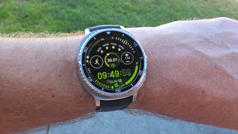 我最喜欢的新 Android 智能手表在功能和设计上可与 Google 和 Garmin 型号相媲美