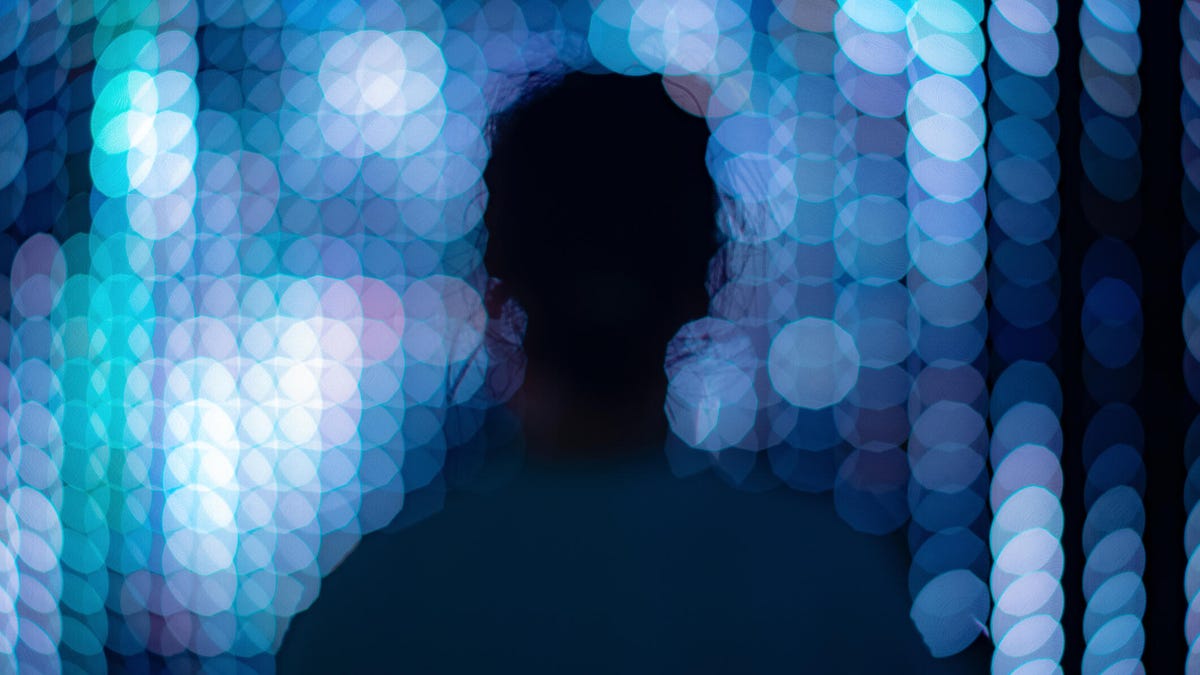 利用 AI 对抗 AI，金融公司阻止了 500 万美元的欺诈 – 但代价是什么？