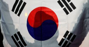 韩国检察官寻求逮捕无人机负责人