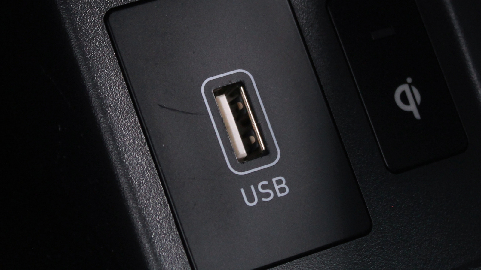 谁发明了 USB，有人拥有这个标准吗？