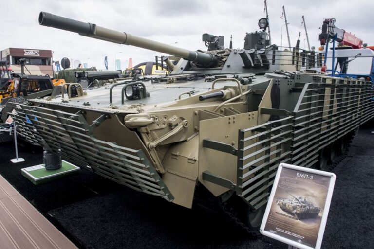 俄罗斯 Rostec 交付新型 BMP 3 步兵战车以加强地面作战力量