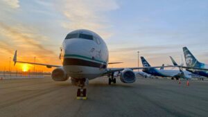 阿拉斯加航空公司的航班在 IT 中断后恢复。如果您受到影响该怎么办