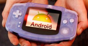 意大利 YouTuber 因展示带有模拟游戏的 Android 掌上电脑而面临监禁