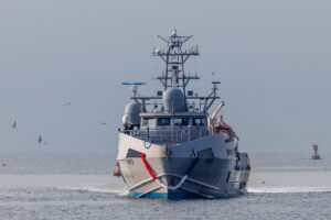美国海军推进舰队转型，部署武装自主模块化无人机