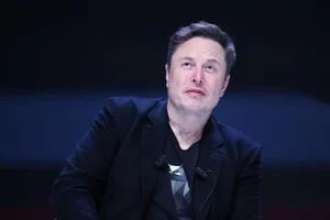 马斯克xAI起诉苹果和OpenAI，指控技术侵权