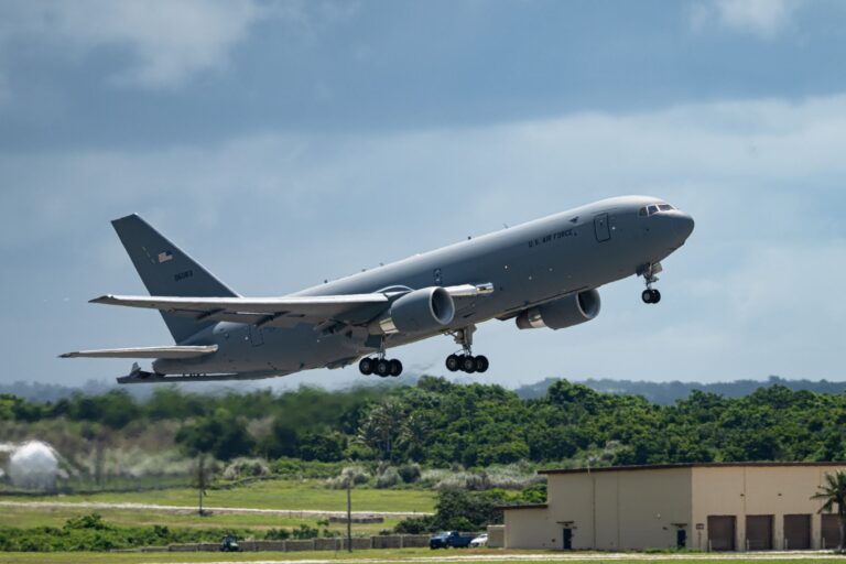 美国空军增购75架KC-46加油机，提升空中加油能力