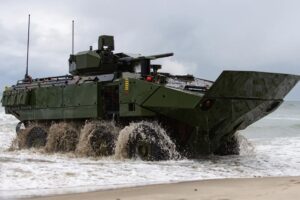 美军加速现代化，ACV-30两栖战车增强机动火力