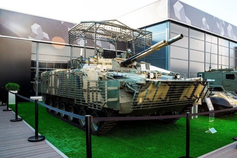 俄BMP-3步兵战车换装新引擎，提升机动性能