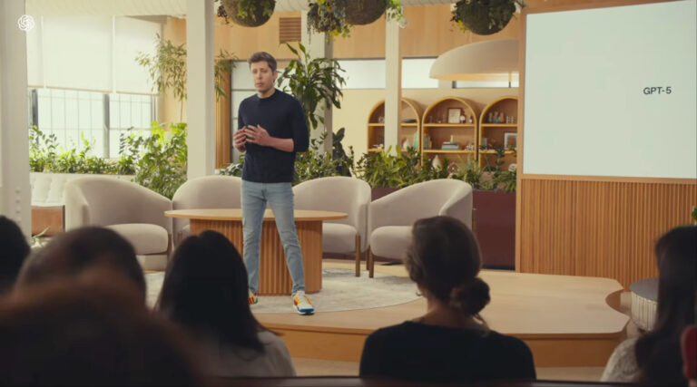 GPT-5亮相，OpenAI从大学生升级为博士级专家
